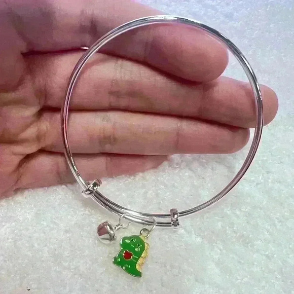 Children’s Sanrio Cartoon Bracelet | Diameter 6cm - Picture 2 of 4